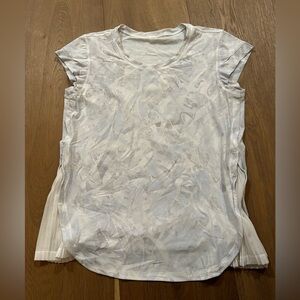 Lululemon workout t shirt